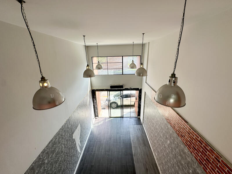 ให้เช่า - ให้เช่า อาคารพาณิชย์ (ห้องริม) 3.5 ชั้น สิริ อเวนิว เพชรเกษม 81 ( Siri avenue phetkasem 81 ), กรุงเทพ