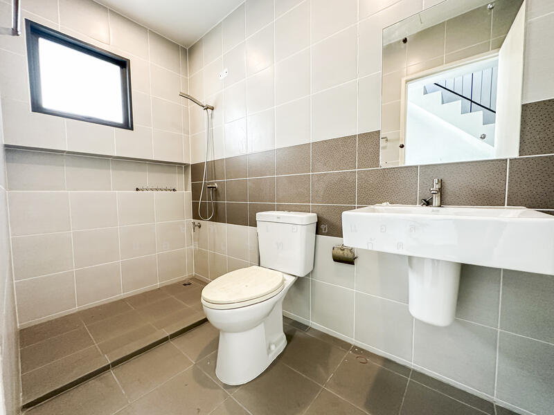 ให้เช่า - ให้เช่า อาคารพาณิชย์ (ห้องริม) 3.5 ชั้น สิริ อเวนิว เพชรเกษม 81 ( Siri avenue phetkasem 81 ), กรุงเทพ