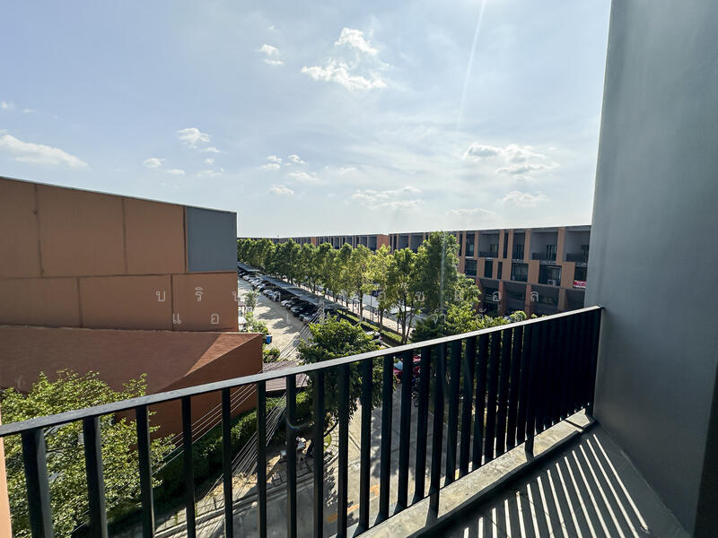 ให้เช่า - ให้เช่า อาคารพาณิชย์ (ห้องริม) 3.5 ชั้น สิริ อเวนิว เพชรเกษม 81 ( Siri avenue phetkasem 81 ), กรุงเทพ