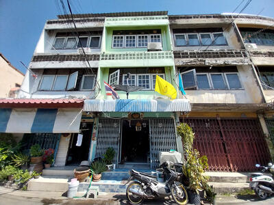 ขาย - ตึกใกล้รถไฟ้า พึ่งมี 32 , สุขุมวิท 93 , บางจาก : Building Pungmee 32 , Sukhumwit 93 , near BTS, กรุงเทพ