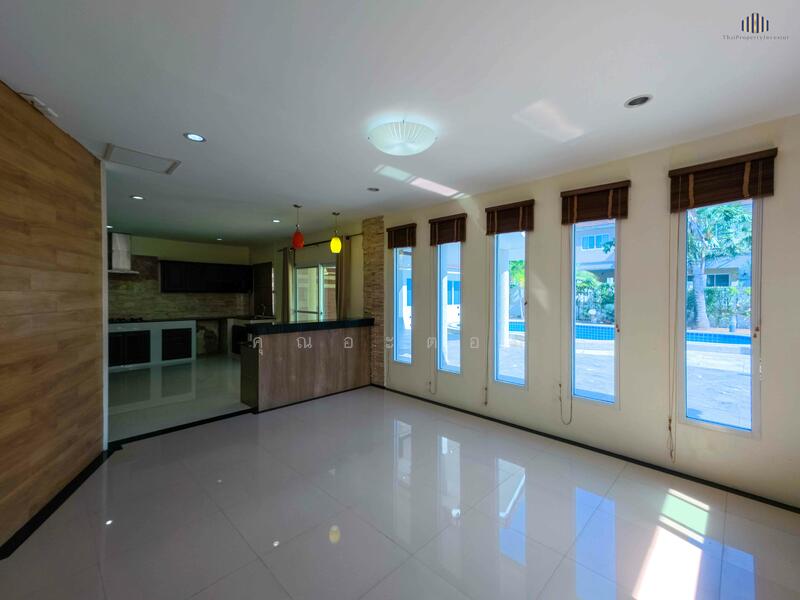 ขาย - ขายบ้านเดี่ยวหลังมุมพื้นที่ใหญ่ 385 ตร.ม. พร้อมสระน้ำ หมู่บ้านคูณสุข 2 ติดถนนสุขุมวิท อยู่เองก็ได้, ชลบุรี