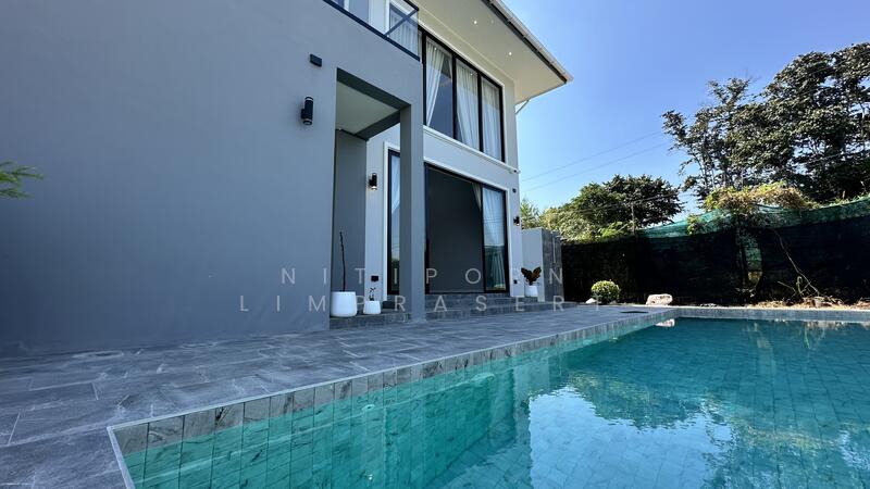 สระว่ายน้ำระบบเกลือ