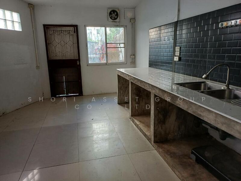 ขาย - อาคารพาณิชย์แยกศาลเด็ก, เชียงใหม่