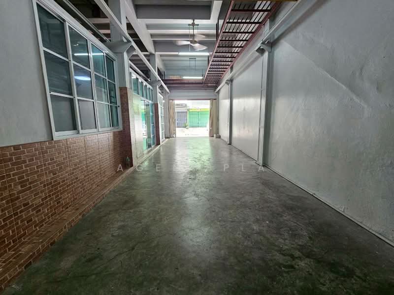 Commercial building for rent on Rama 3 (SPSAD3721), Bangkok, พระราม 3, Chong Nonsi, Yan Nawa, Bangkok, , 576 sqm, Shophouse For Rent, by Agent Pla, 500061510 - DDproperty.com