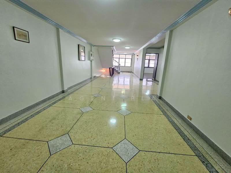 Commercial building for rent on Rama 3 (SPSAD3721), Bangkok, พระราม 3, Chong Nonsi, Yan Nawa, Bangkok, , 576 sqm, Shophouse For Rent, by Agent Pla, 500061510 - DDproperty.com