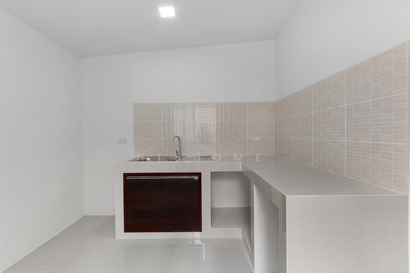 Bua Thong 2 Village, Nonthaburi, 1009 Road, Bang Yai, Bang Yai, Nonthaburi, 3 Bedrooms, 150 sqm, Semi-Detached House (Twin House) For Sale, by NTBHOME, 500061525 - DDproperty.com