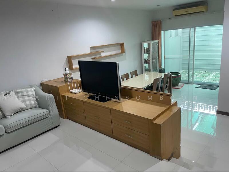 For Sale - 3-BR Townhouse, Bangkok