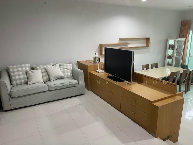 For Sale - 3-BR Townhouse, Bangkok