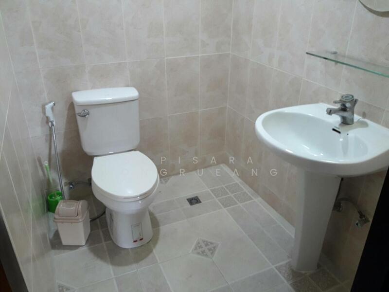 ให้เช่า - Royal Castle Sukhumvit : รอยัล คาสเซอร์ สุขุมวิท, กรุงเทพ