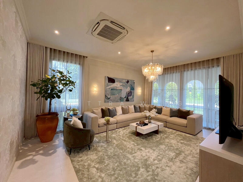 Narasiri Victoire Krungthep Kreetha, Bangkok, Hua Mak, Bang Kapi, Bangkok, 5 Bedrooms, 543 sqm, Single Detached House For Sale, by Sarttra Wang, 500062176 - DDproperty.com