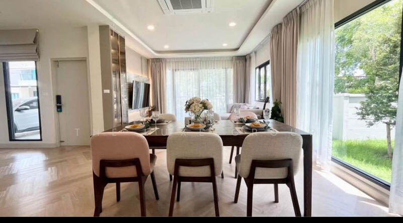 Centro Bangna, Samut Prakan, 111 Soi 3, Bang Kaeo, Bang Plee, Samut Prakan, 4 Bedrooms, 280 sqm, Single Detached House For Rent, by The Luxe Group, 500062192 - DDproperty.com