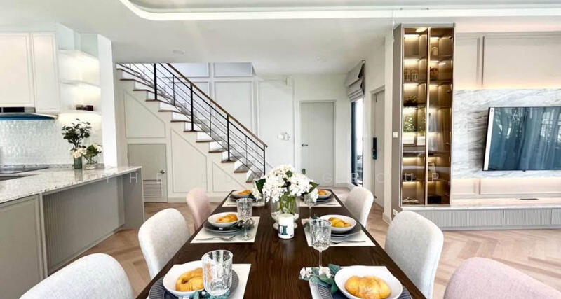 Centro Bangna, Samut Prakan, 111 Soi 3, Bang Kaeo, Bang Plee, Samut Prakan, 4 Bedrooms, 280 sqm, Single Detached House For Rent, by The Luxe Group, 500062192 - DDproperty.com