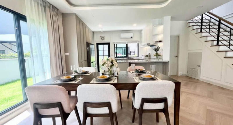 Centro Bangna, Samut Prakan, 111 Soi 3, Bang Kaeo, Bang Plee, Samut Prakan, 4 Bedrooms, 280 sqm, Single Detached House For Rent, by The Luxe Group, 500062192 - DDproperty.com