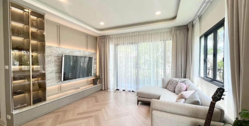 Centro Bangna, Samut Prakan, 111 Soi 3, Bang Kaeo, Bang Plee, Samut Prakan, 4 Bedrooms, 280 sqm, Single Detached House For Rent, by The Luxe Group, 500062192 - DDproperty.com