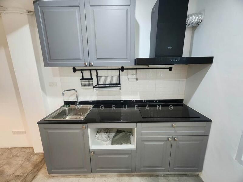 For Rent - 5-BR Townhouse, Bangkok