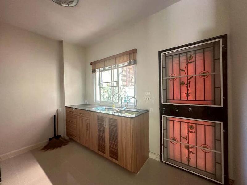 For Rent - บ้านทำเลดี เดินทางสะดวก ใกล้ห้าง ใกล้เมือง เหมาะสำหรับอยู่อาศัยหรือทำโฮมออฟฟิศ, Nakhon Ratchasima