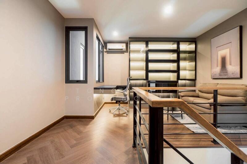 For Rent - อาคารพาณิชย์ให้เช่า ประเวศ สวนหลวง, Bangkok