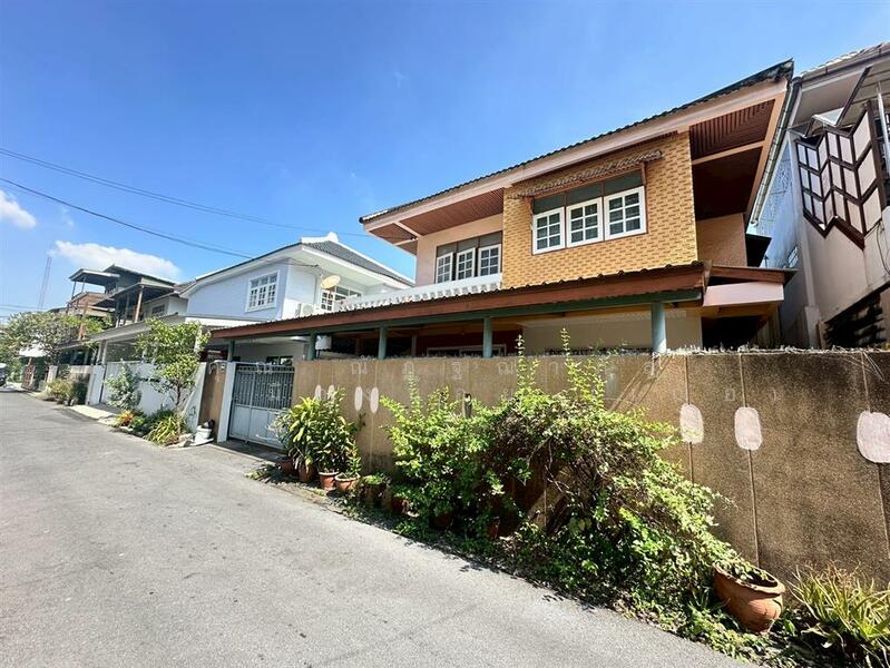 For Sale - บ้านเดี่ยว 2 ชั้น 43.3 ตร.ว. บ้านเดี่ยว ซอยบรมราชชนนี51, Bangkok