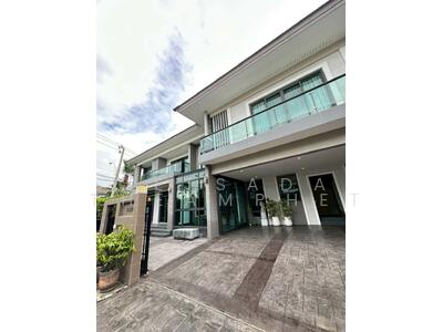 ขาย - The Palm Pattanakarn : เดอะ ปาล์ม พัฒนาการ, กรุงเทพ