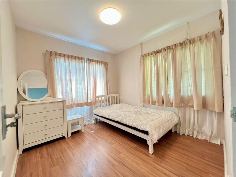 Mantana Lake Watcharapol, Bangkok, Sukhaphiban 5 Road, O-Ngoen, Sai Mai, Bangkok, 3 Bedrooms, 300 sqm, Single Detached House For Sale, by คุณ คทัยวรรณ เทียนเสม (พลอย), 500062604 - DDproperty.com