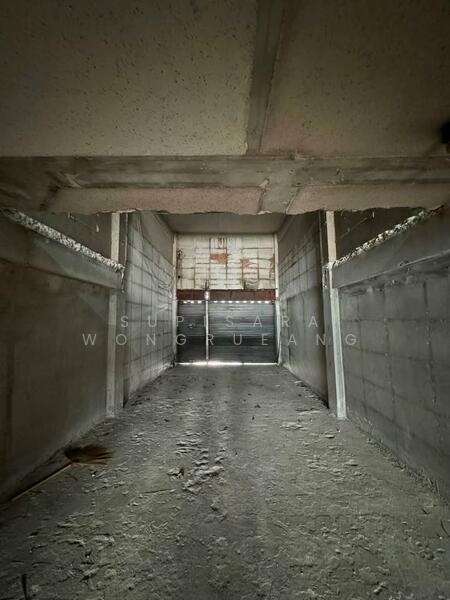 ขาย - ทาวน์เฮ้าส์ 2-ห้องนอน, กรุงเทพ