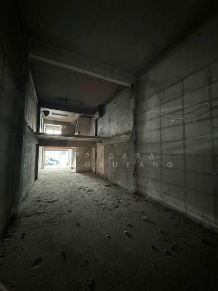 ขาย - ทาวน์เฮ้าส์ 2-ห้องนอน, กรุงเทพ