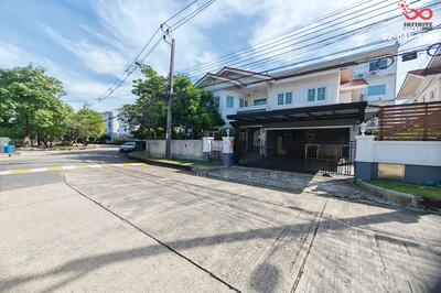 ขาย - จิรทิพย์ นวลจันทร์, กรุงเทพ