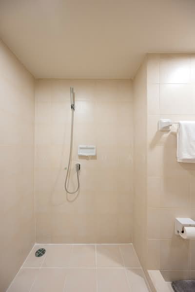 Resorta Yen-Akat, Bangkok, 270 87 Soi Amon, Chong Nonsi, Yan Nawa, Bangkok, 3 Bedrooms, 90 sqm, Condo For Sale, by Waryu At, 500063021 - DDproperty.com