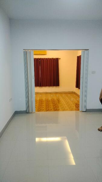 For Sale - อาคารพาณิชย์เพ ระยอง, Rayong