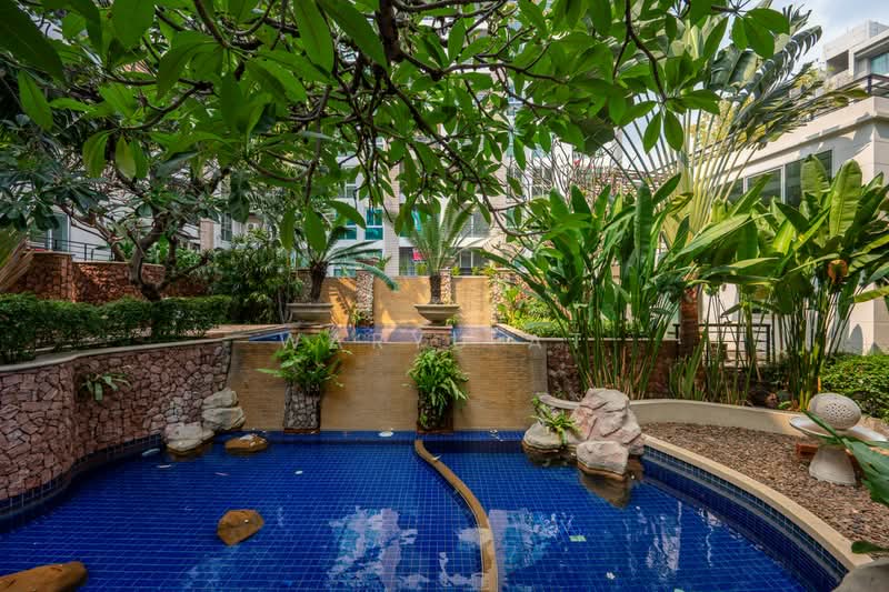 Resorta Yen-Akat, Bangkok, 270 87 Soi Amon, Chong Nonsi, Yan Nawa, Bangkok, 3 Bedrooms, 90 sqm, Condo For Sale, by Waryu At, 500063046 - DDproperty.com