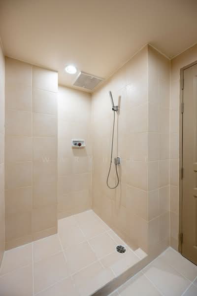 Resorta Yen-Akat, Bangkok, 270 87 Soi Amon, Chong Nonsi, Yan Nawa, Bangkok, 3 Bedrooms, 90 sqm, Condo For Sale, by Waryu At, 500063046 - DDproperty.com