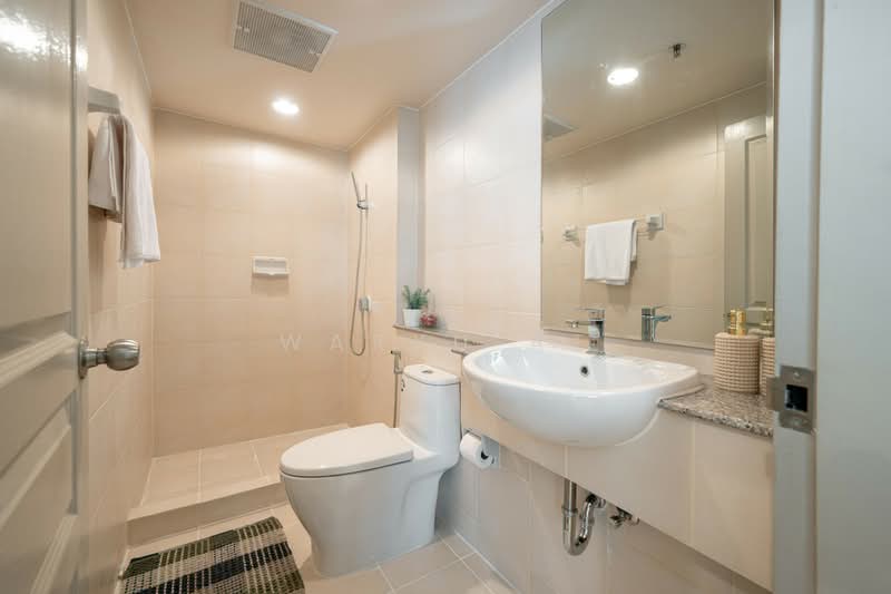Resorta Yen-Akat, Bangkok, 270 87 Soi Amon, Chong Nonsi, Yan Nawa, Bangkok, 3 Bedrooms, 90 sqm, Condo For Sale, by Waryu At, 500063046 - DDproperty.com