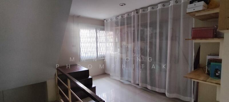 ขาย - ทาวน์เฮ้าส์ 4-ห้องนอน, กรุงเทพ