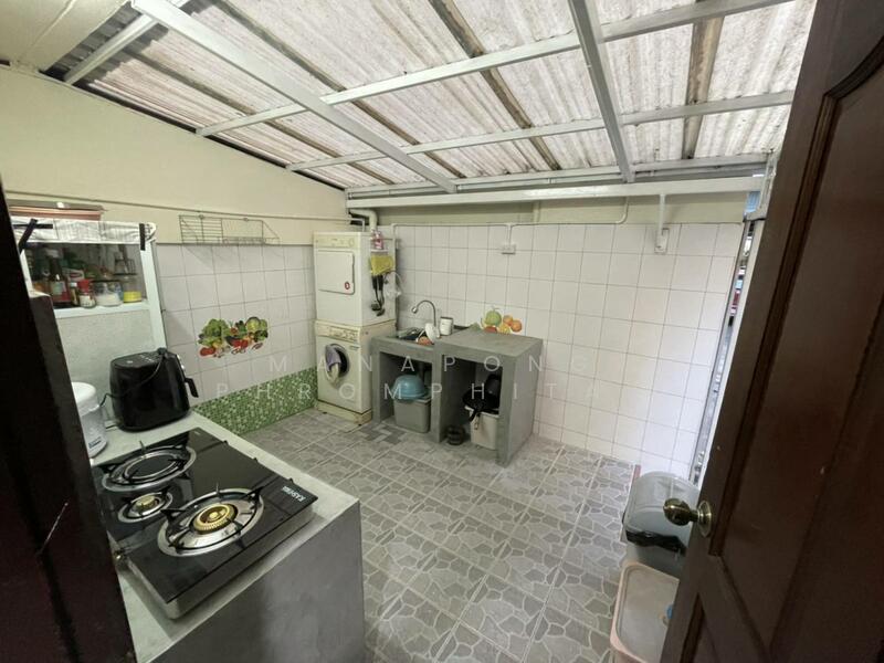 For Sale - 4-BR Townhouse, Bangkok