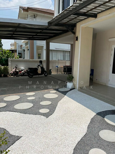 For Sale - 3-BR House, Bangkok