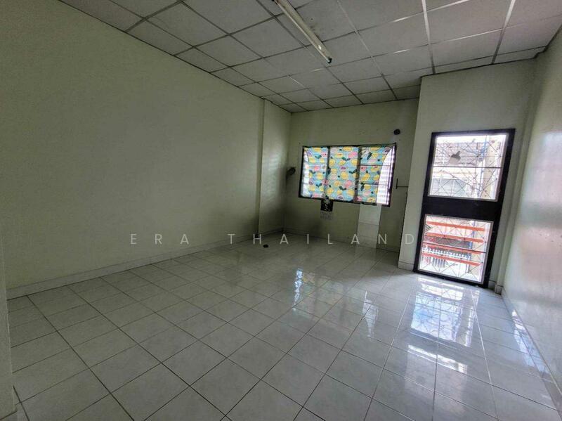 ขาย - ขายทาวน์เฮ้าส์ในเมืองพิษณุโลก 80 ตร.ม. ถ.ประชาอุทิศ วัดจ้นทร์ตะวันตก, พิษณุโลก