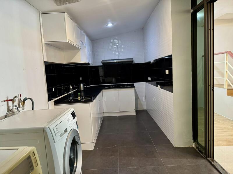 ให้เช่า - Townhouse for rent at Sukhumvit 93 (SPSAD3727), กรุงเทพ