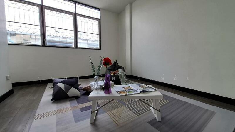 ให้เช่า - รีโนเวทใหม่ ทำเลเอกชัย 46 ซ.กำนันแม้น 13 แยก 27 ให้เช่าทาวน์เฮ้าส์ 2 ชั้น บ้านสวย พร้อมอยู่, กรุงเทพ