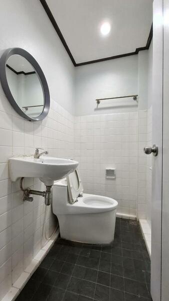 ให้เช่า - รีโนเวทใหม่ ทำเลเอกชัย 46 ซ.กำนันแม้น 13 แยก 27 ให้เช่าทาวน์เฮ้าส์ 2 ชั้น บ้านสวย พร้อมอยู่, กรุงเทพ