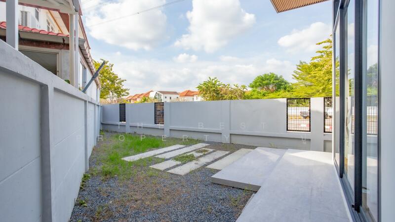 For Sale - หมู่บ้านธนาภิรมย์ โลตัส-ศรีนครินทร์ (Tanapirom Lotus-Srinakarin), Samut Prakan