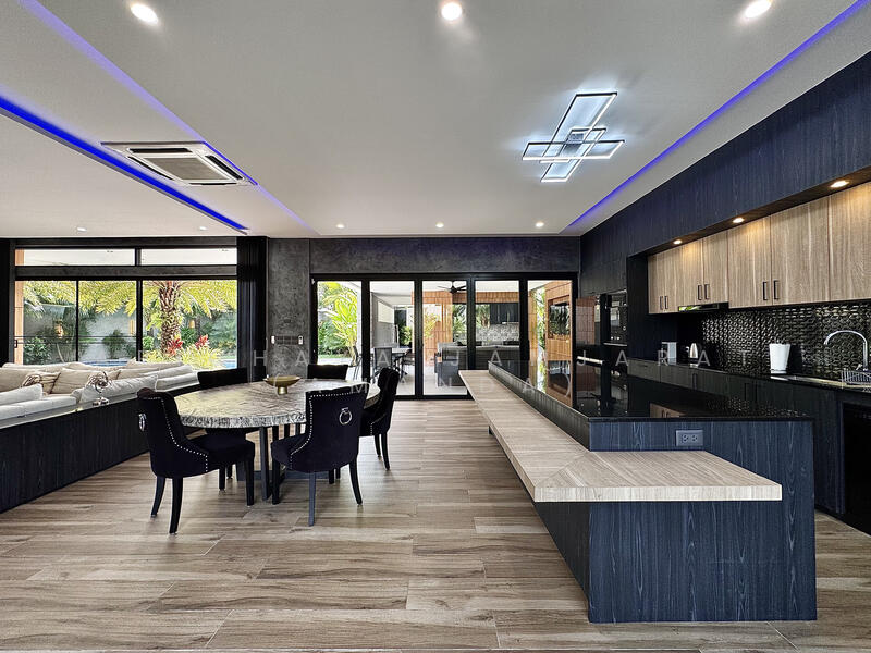 For Rent - Stylish 3-BR Villa Kokyang Rawai, Phuket