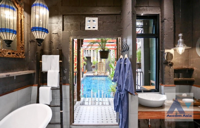 ให้เช่า - Private Swimming Pool, Pet friendly 3 Bedrooms House for Sale and Rent in Silom, Bangkok near BTS Su, กรุงเทพ