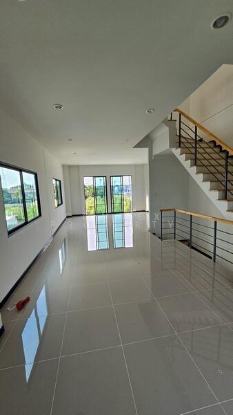 ให้เช่า - อาคารพานิชย์ 3.5 ชั้น MY HOUSE, ปทุมธานี