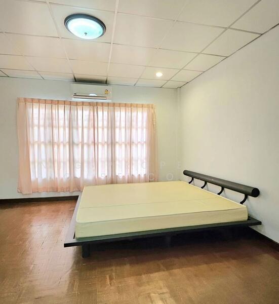 ให้เช่า - หมู่บ้านสรานนท์ บางกะปิ : Saranon Village Bang kapi, กรุงเทพ