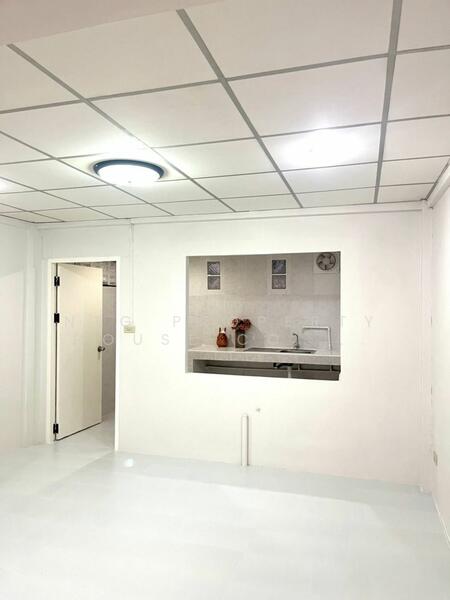 ให้เช่า - หมู่บ้านสรานนท์ บางกะปิ : Saranon Village Bang kapi, กรุงเทพ