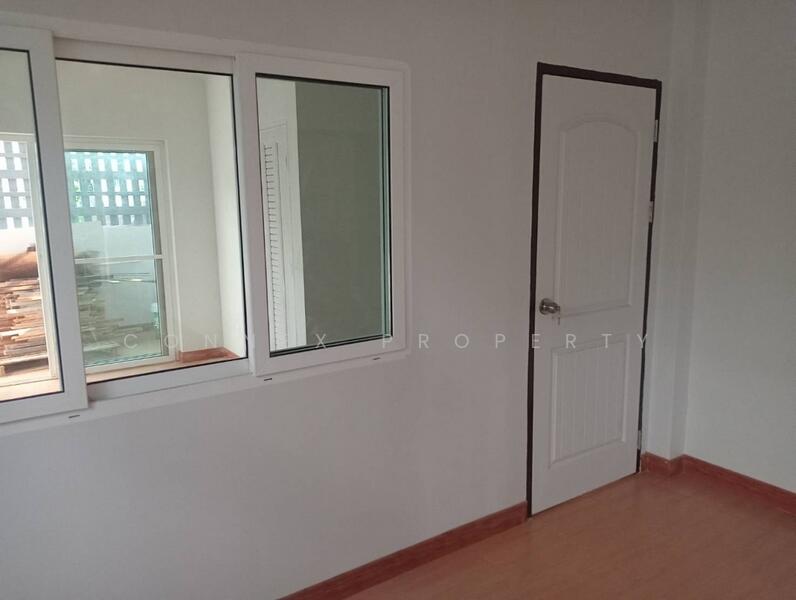For Sale - 2-storey detached house near Bang Krasor BTS/MRT Station, Mueang Nonthaburi District, Nonthaburi, Nonthaburi