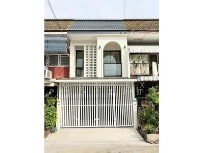 ขาย - ทาวน์เฮาส์ 2 ชั้น เสนานิคม 1, กรุงเทพ