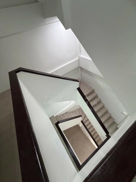 For Rent - ทาวน์โฮม 4 ชั้น ขนาดใหญ่ ใกล้ทั้งไบเทคและ BTS, Bangkok