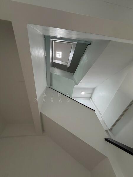 For Rent - ทาวน์โฮม 4 ชั้น ขนาดใหญ่ ใกล้ทั้งไบเทคและ BTS, Bangkok