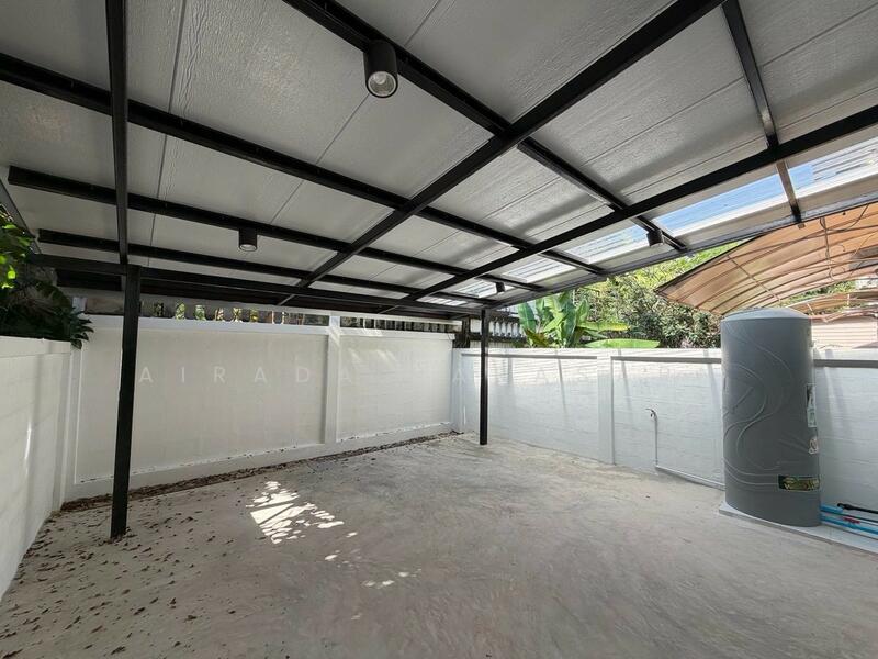 For Rent - ทาวน์โฮม 4 ชั้น ขนาดใหญ่ ใกล้ทั้งไบเทคและ BTS, Bangkok